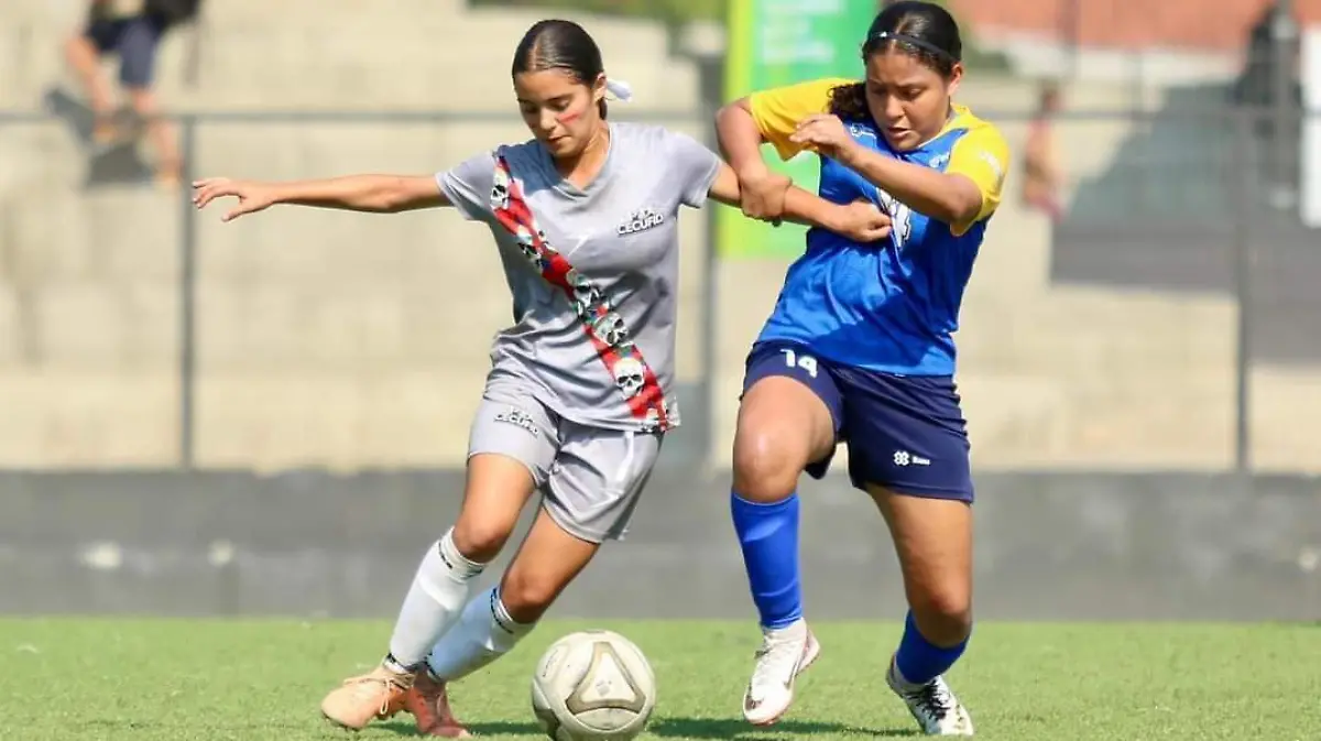 Jugadoras de futbol femenil de Michoacán2